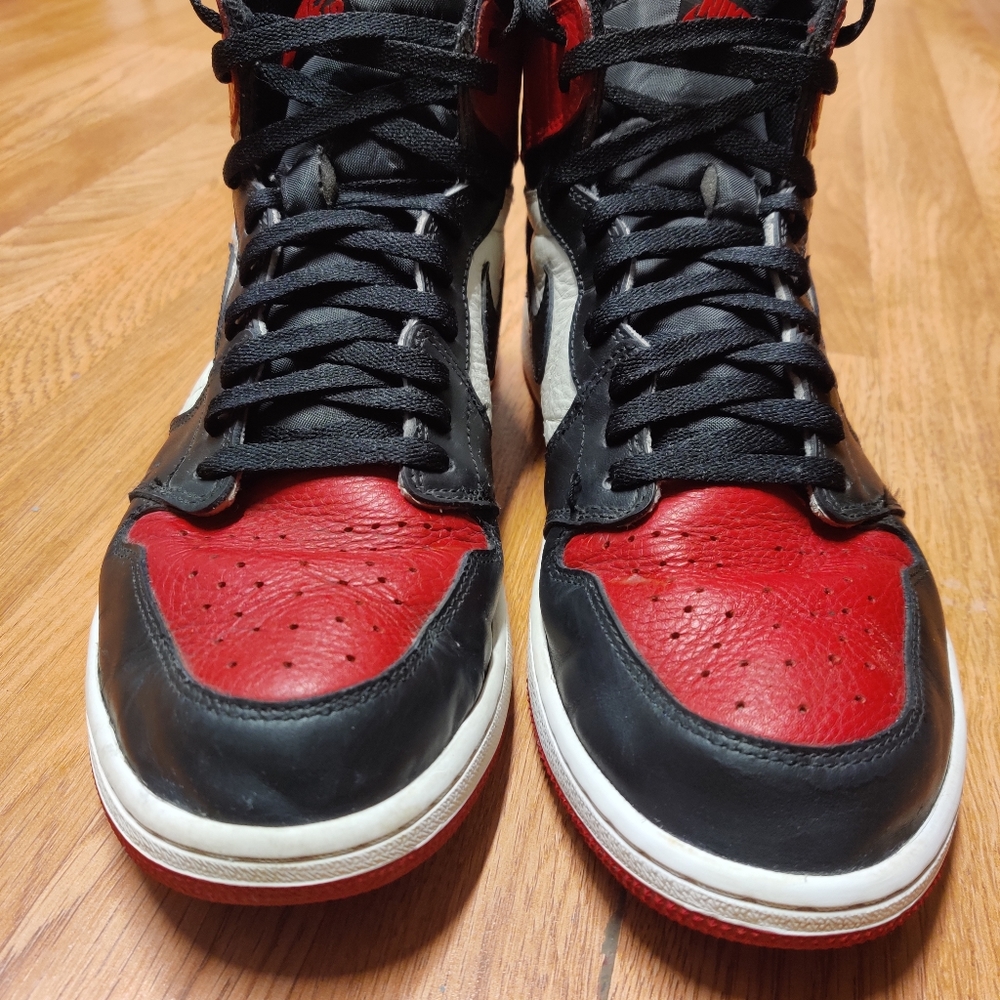 Nike Air Jordan 1 High OG Bred Toe